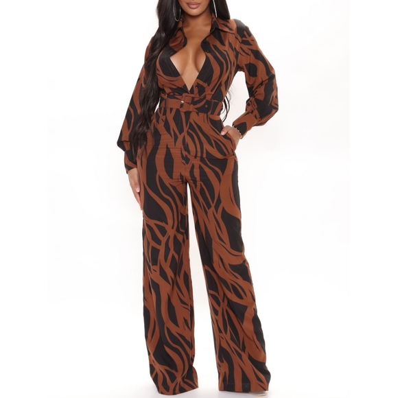 🎀NWT🎀 Fashion Nova Feel Good Zebra Jumpsuit - Picture 1 of 4